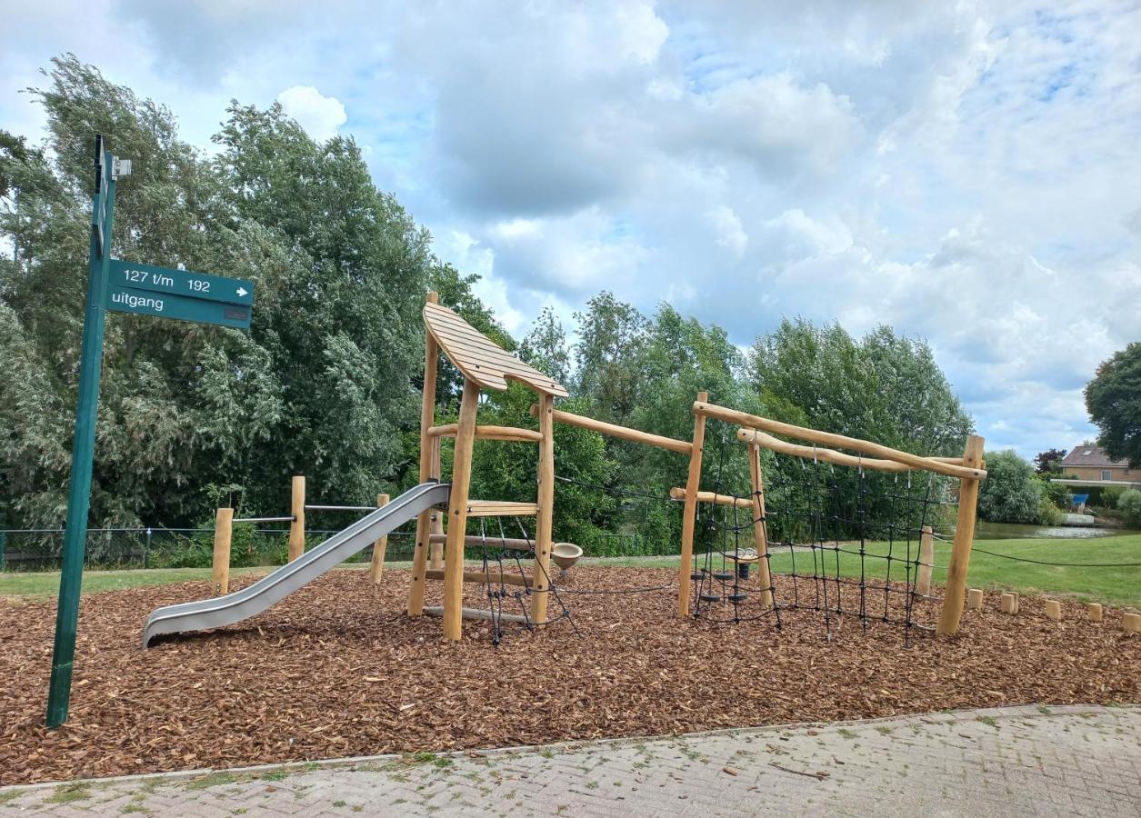 Huisje Finn, Met Grote Tuin En Veel Privacy Dirkshorn ภายนอก รูปภาพ