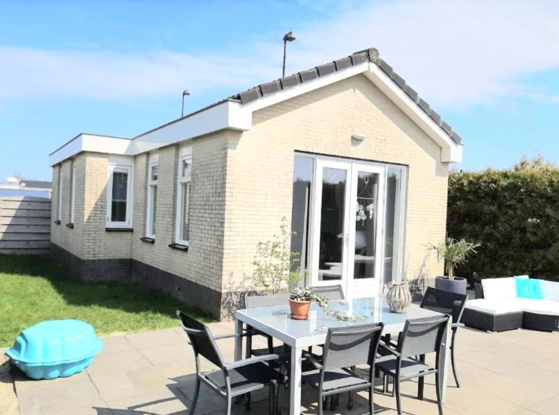 Huisje Finn, Met Grote Tuin En Veel Privacy Dirkshorn ภายนอก รูปภาพ