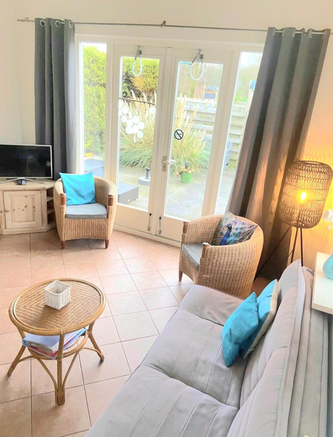 Huisje Finn, Met Grote Tuin En Veel Privacy Dirkshorn ภายนอก รูปภาพ